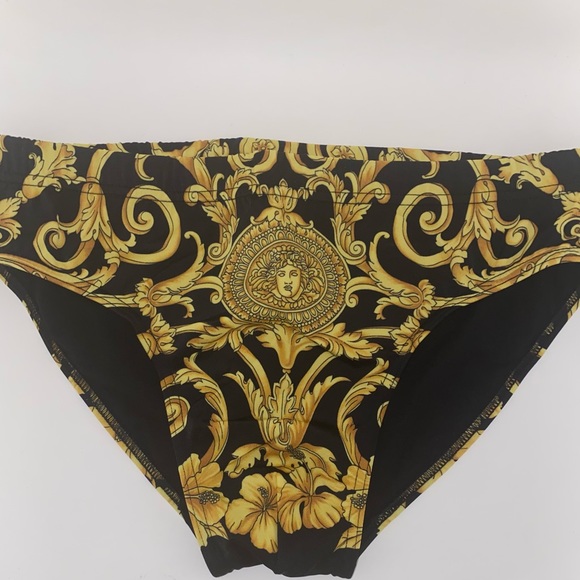 HP 🎉 RARE Versace Swim Brief in Baracco Print